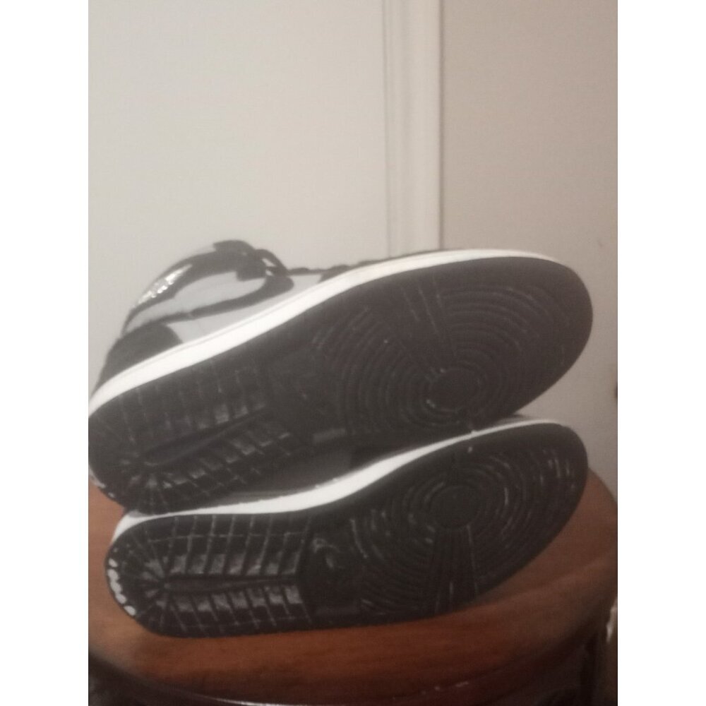 Nike Jordan 1 Retro High OG Twist 2.0 Med Black Grey Wmns 9/Men 7 DZ2523-001 - Picture 3 of 13